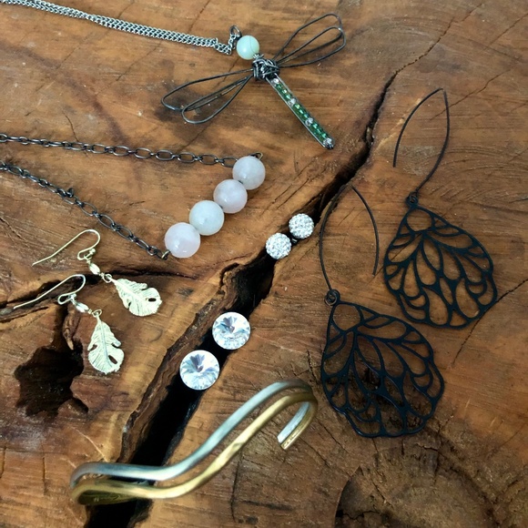 Jewellery Bundle {7 pieces} Earrings, Necklaces, Bracelet - Picture 1 of 14